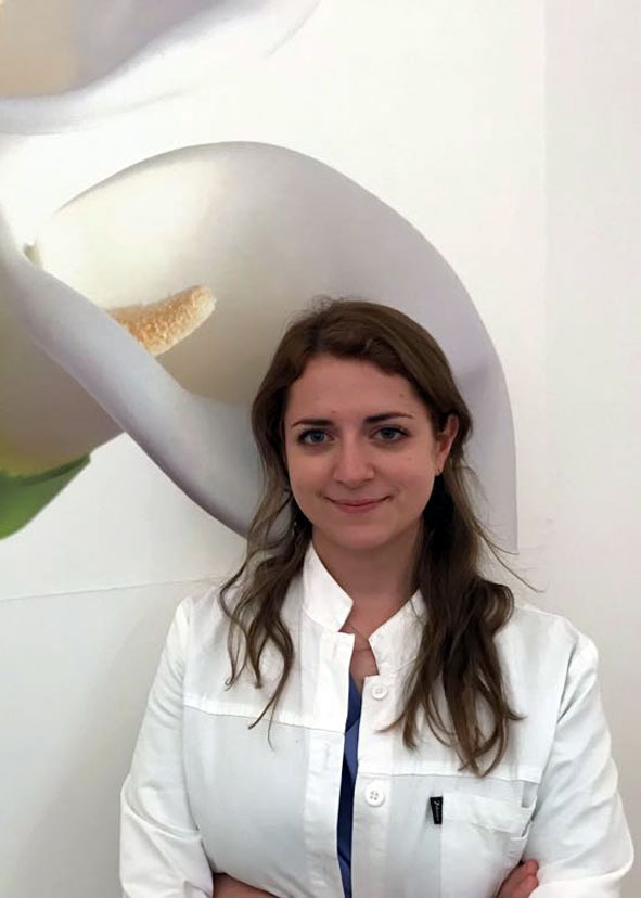 Dr. Carla Azar